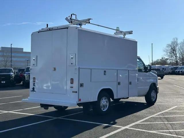 2025 Ford E-350 Cutaway E-Series Cutaway