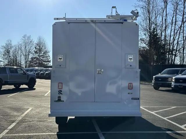 2025 Ford E-350 Cutaway E-Series Cutaway