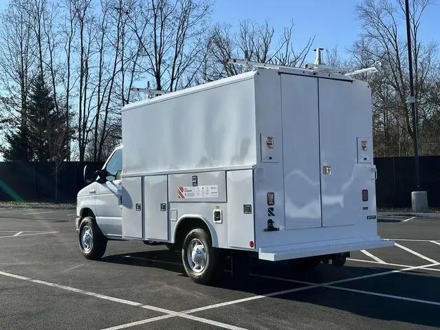 2025 Ford E-350 Cutaway E-Series Cutaway