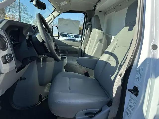 2025 Ford E-350 Cutaway E-Series Cutaway