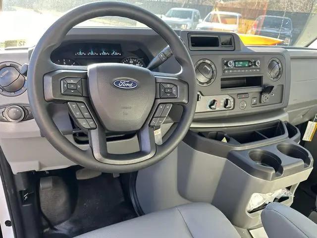2025 Ford E-350 Cutaway E-Series Cutaway