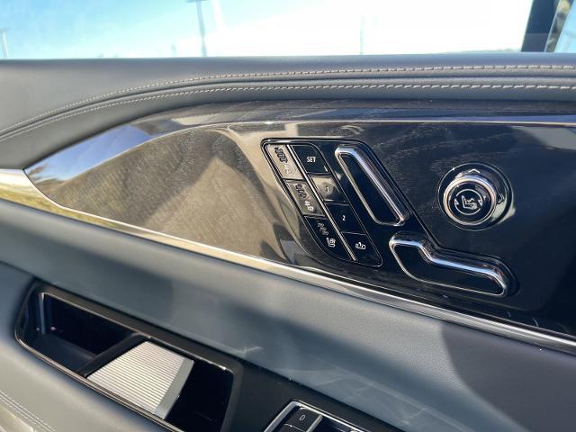 2025 Cadillac Escalade Sport 2