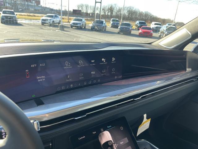 2025 Cadillac Escalade Sport 2