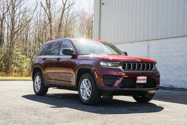 2025 Jeep Grand Cherokee GRAND CHEROKEE LAREDO X 4X4