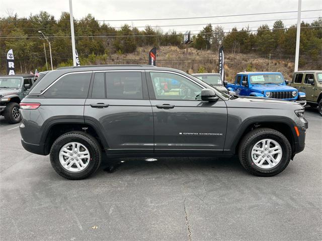 2025 Jeep Grand Cherokee GRAND CHEROKEE LAREDO 4X4