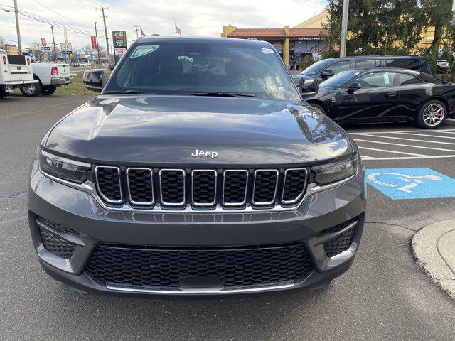 2025 Jeep Grand Cherokee GRAND CHEROKEE LAREDO X 4X4