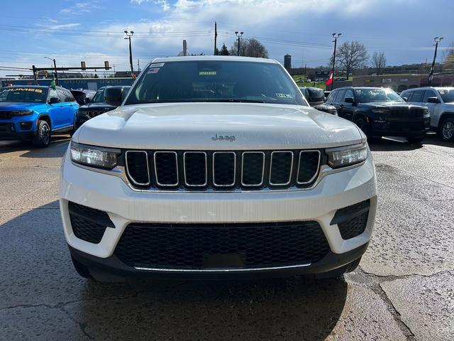 2025 Jeep Grand Cherokee GRAND CHEROKEE LAREDO X 4X4