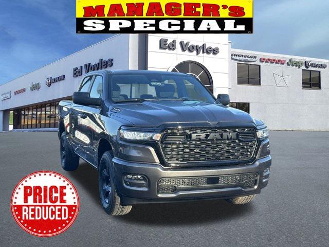 2025 RAM Ram 1500 RAM 1500 TRADESMAN CREW CAB 4X4 57 BOX