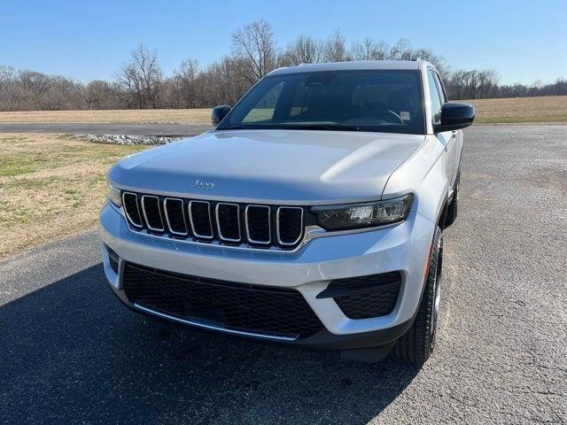 2025 Jeep Grand Cherokee GRAND CHEROKEE LAREDO 4X4