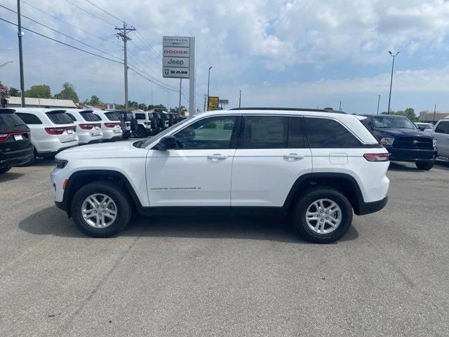 2025 Jeep Grand Cherokee GRAND CHEROKEE LAREDO 4X4