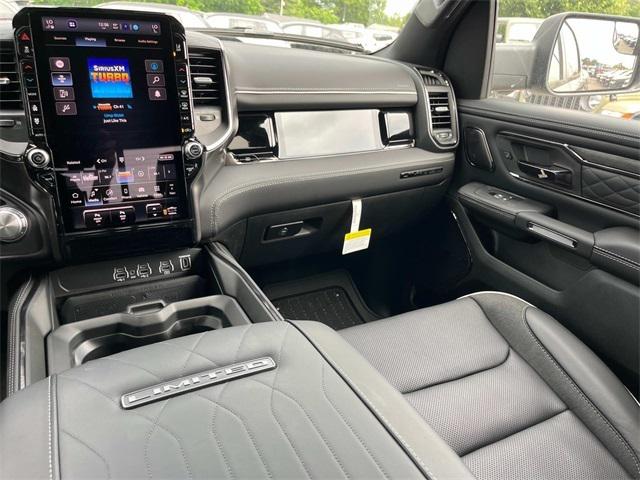 2025 RAM Ram 1500 RAM 1500 LIMITED CREW CAB 4X4 57 BOX