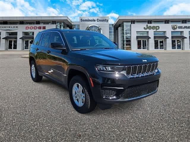 2025 Jeep Grand Cherokee GRAND CHEROKEE LAREDO 4X4