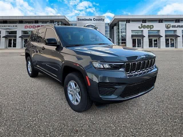 2025 Jeep Grand Cherokee GRAND CHEROKEE LAREDO 4X4