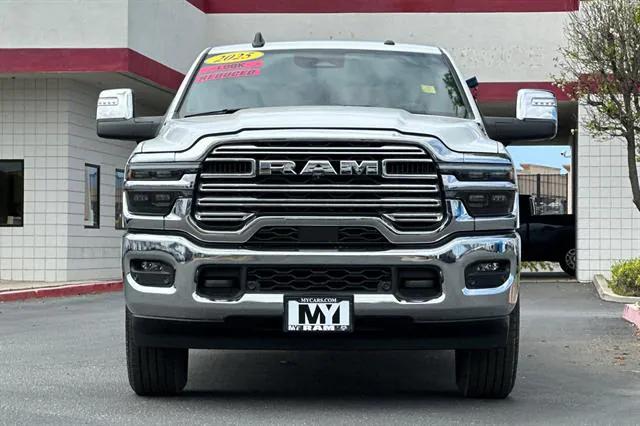 2025 RAM Ram 3500 RAM 3500 LARAMIE CREW CAB 4X4 8 BOX