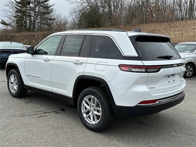 2025 Jeep Grand Cherokee GRAND CHEROKEE LAREDO X 4X4