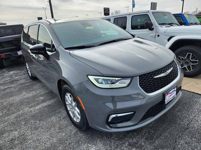 2025 Chrysler Pacifica PACIFICA SELECT