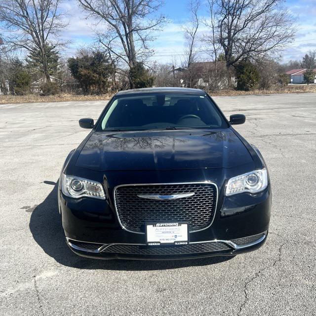 2023 Chrysler 300 Touring