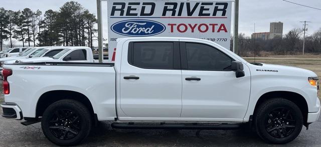 2024 Chevrolet Silverado 1500 4WD Crew Cab Short Bed Custom