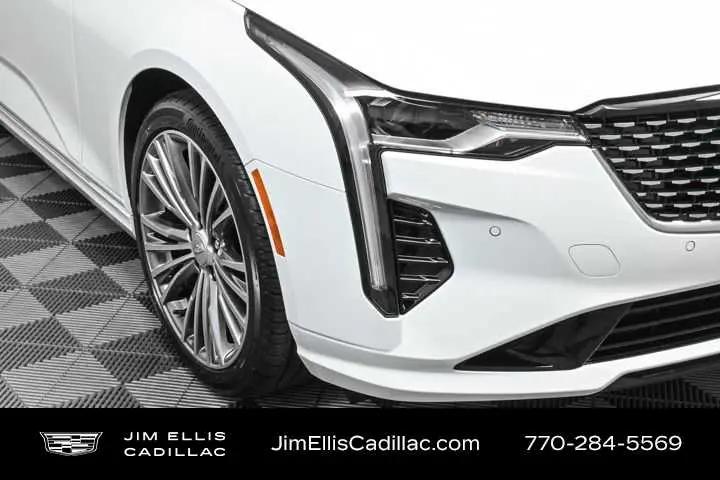 2025 Cadillac CT4 Premium Luxury RWD