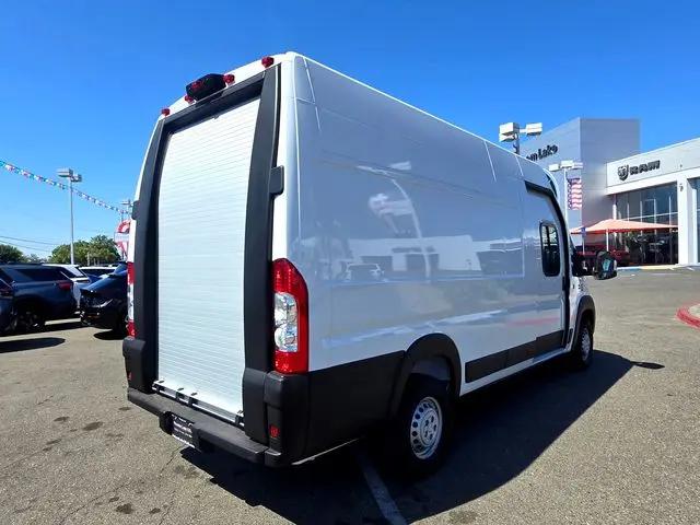 2025 Ram ProMaster Step Van Super High Roof 159" WB EXT