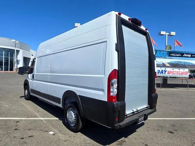2025 Ram ProMaster Step Van Super High Roof 159" WB EXT