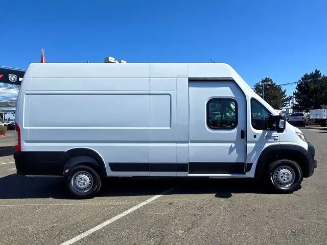 2025 Ram ProMaster Step Van Super High Roof 159" WB EXT