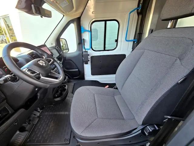 2025 Ram ProMaster Step Van Super High Roof 159" WB EXT
