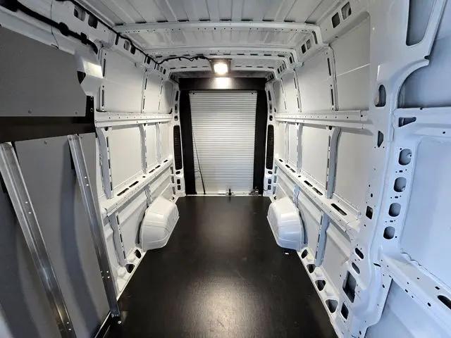 2025 Ram ProMaster Step Van Super High Roof 159" WB EXT