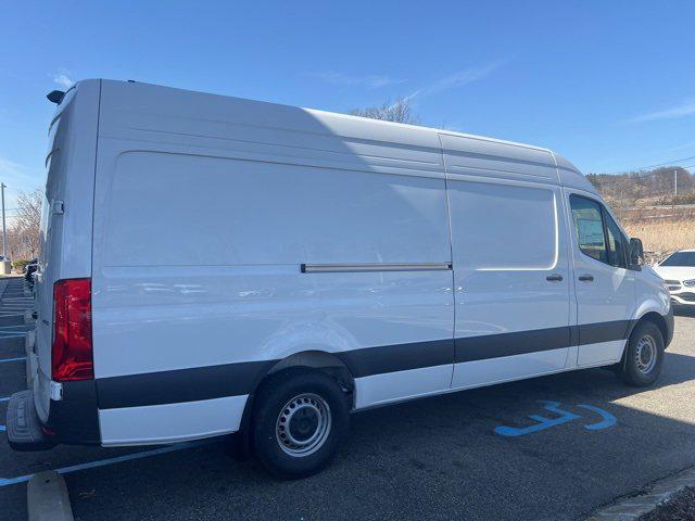 2025 Mercedes-Benz Sprinter 2500 Cargo 170 WB