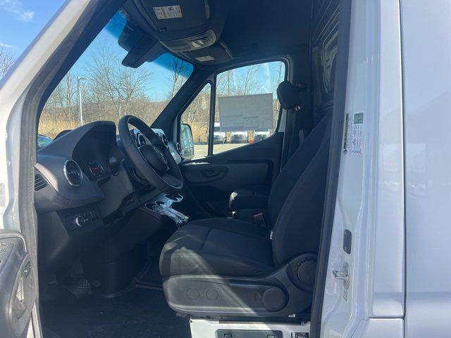 2025 Mercedes-Benz Sprinter 2500 Cargo 170 WB