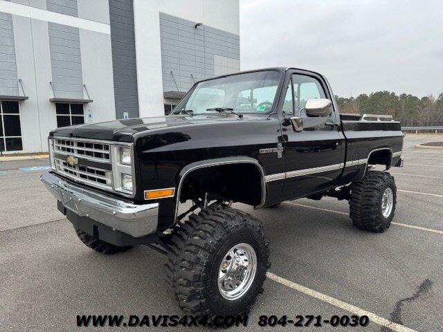 1987 Chevrolet 1 Ton Squarebody Custom Deluxe 4x4