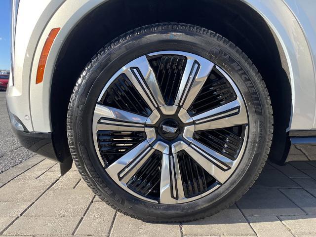 2025 Cadillac Escalade Luxury 1
