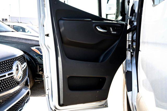 2025 Mercedes-Benz Sprinter 2500 Standard Roof 4-Cyl Diesel HO