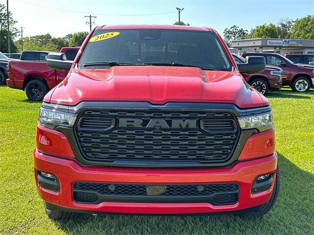 2025 RAM Ram 1500 RAM 1500 TRADESMAN CREW CAB 4X4 57 BOX