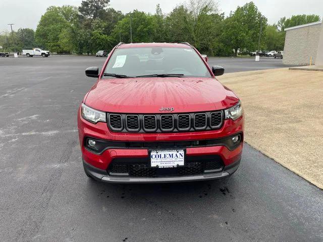 2025 Jeep Compass COMPASS LATITUDE 4X4