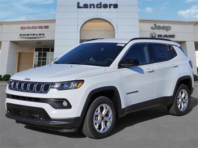2025 Jeep Compass COMPASS LATITUDE 4X4