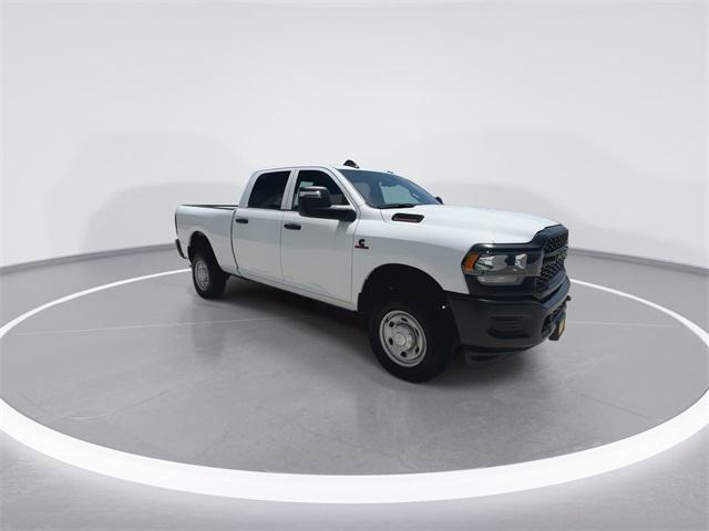 2023 RAM 2500 Tradesman Crew Cab 4x4 64 Box 2023 RAM 2500 Tradesman Crew Cab 4x4 64 Box