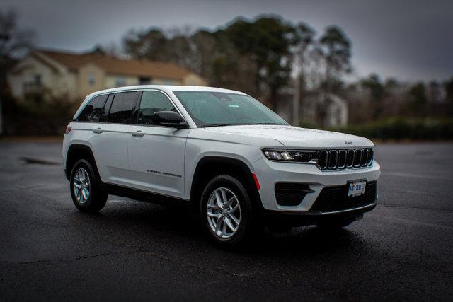 2025 Jeep Grand Cherokee GRAND CHEROKEE LAREDO X 4X4