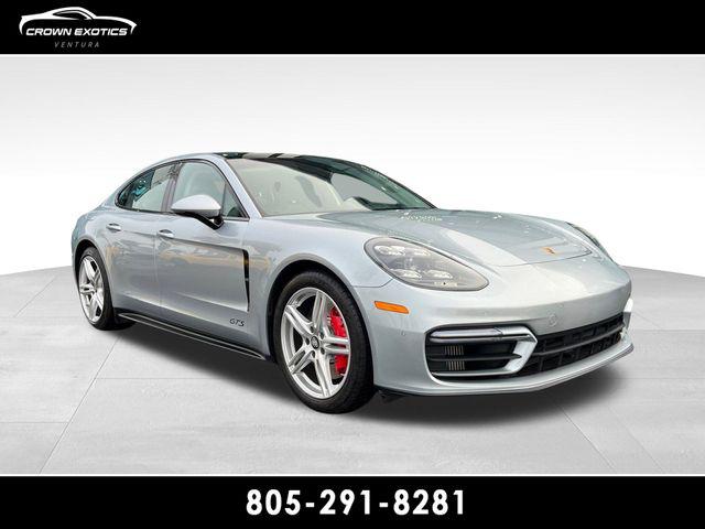 2022 Porsche Panamera GTS