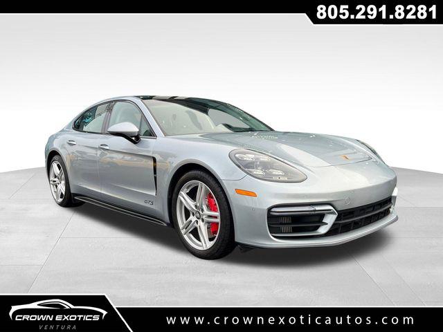 2022 Porsche Panamera GTS