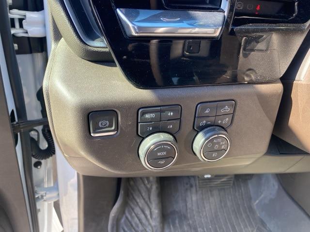 2024 Chevrolet Silverado 1500 4WD Crew Cab Short Bed LTZ