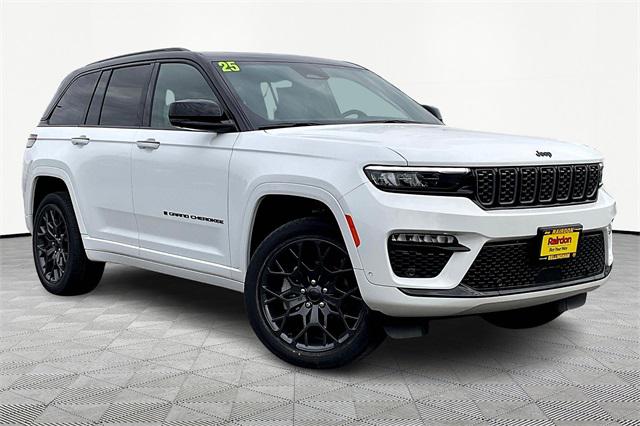 2025 Jeep Grand Cherokee GRAND CHEROKEE SUMMIT RESERVE 4X4