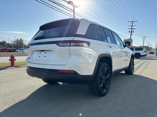 2023 Jeep Grand Cherokee Altitude 4x4