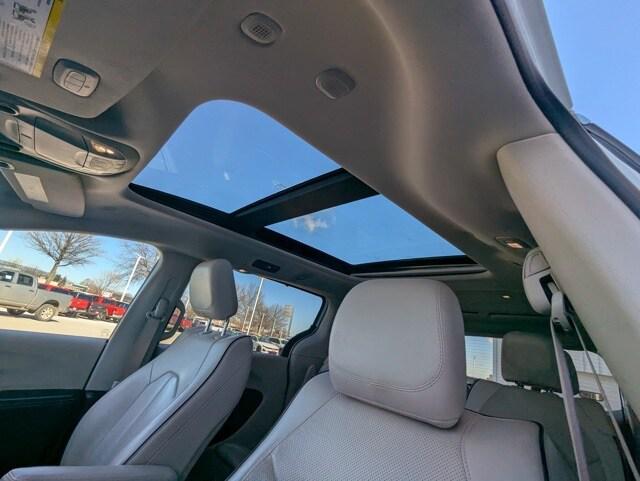 2021 Chrysler Pacifica Limited AWD