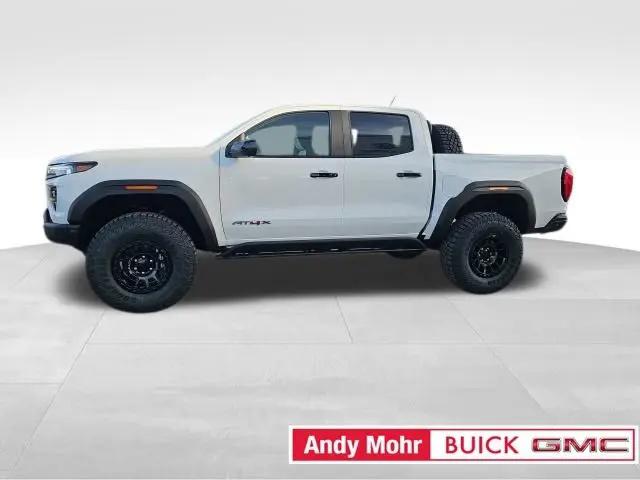 2025 GMC Canyon 4WD AT4