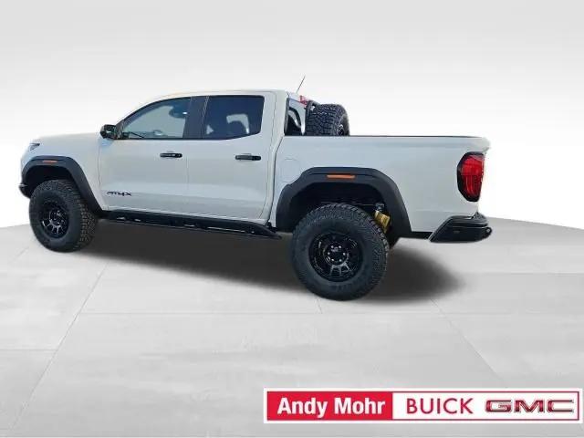 2025 GMC Canyon 4WD AT4