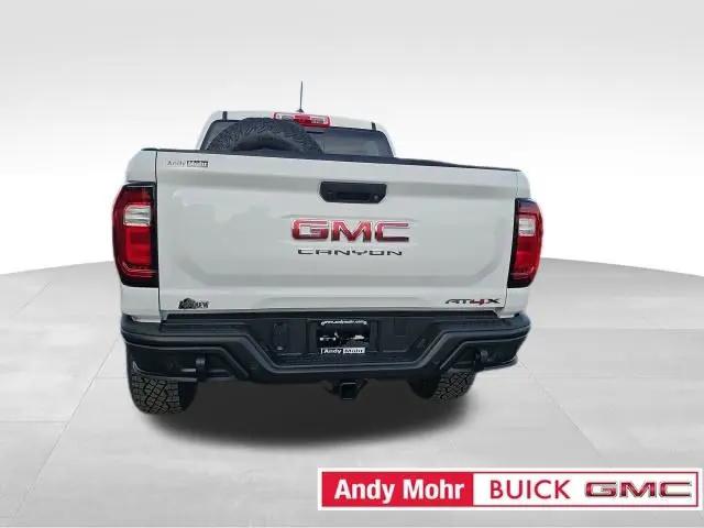 2025 GMC Canyon 4WD AT4