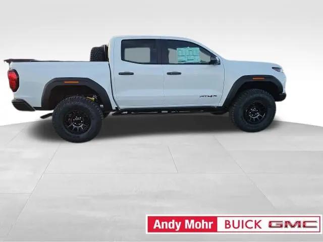 2025 GMC Canyon 4WD AT4