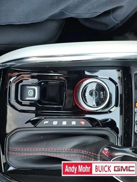 2025 GMC Canyon 4WD AT4