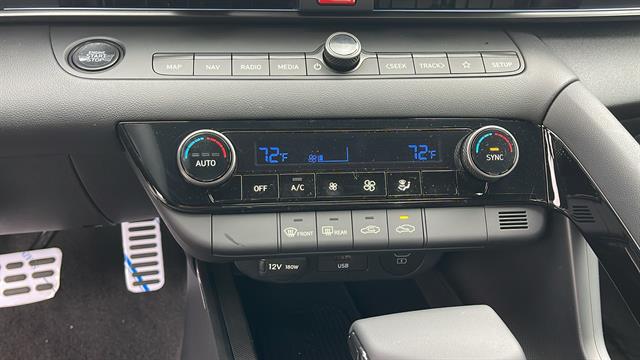 2025 Hyundai Elantra Blue - Photo 16